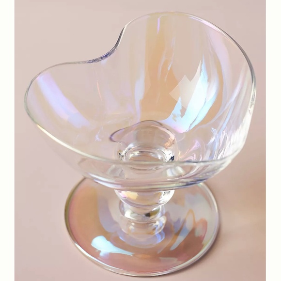 Anthropologie "Set of 4 Valeria Heart Coupe glasses in Pearl" NWT - Picture 1 of 3